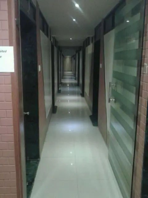 Нараяангаон: Hotel Tukson