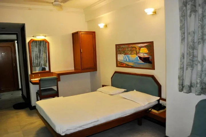 Вадодара: Hotel GRG