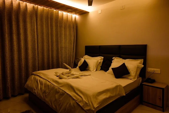 Райпур: Hotel All Near