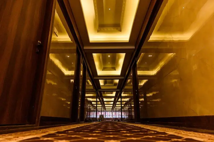 Райпур: Hotel All Near