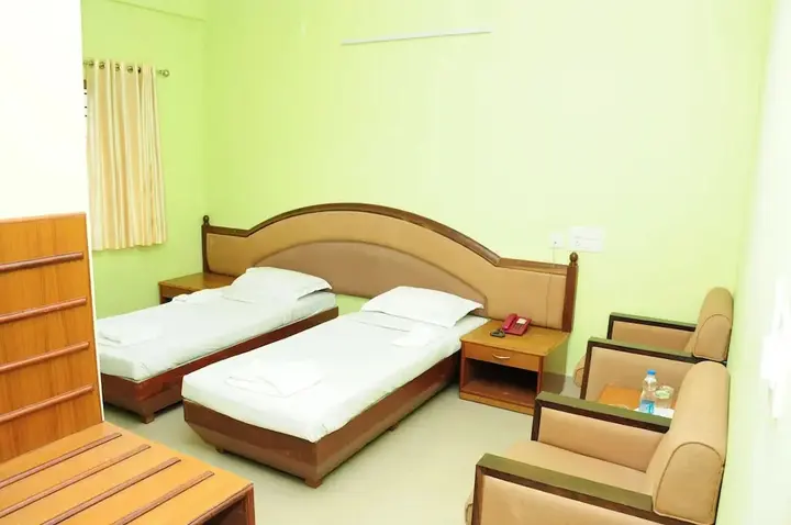 Кушалнагар: Hotel Pranav International