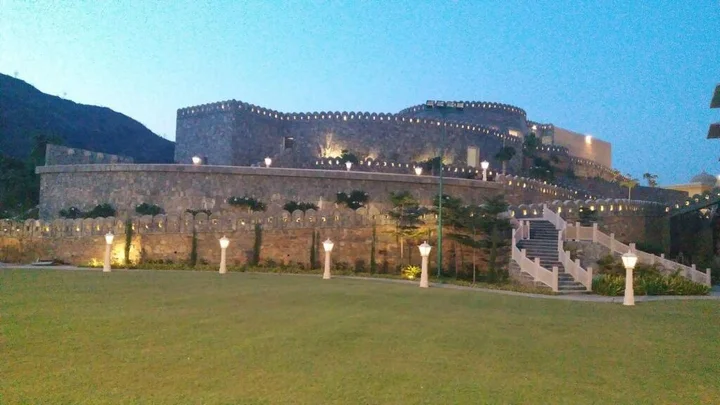 Садри: Raajsa Kumbhalgarh - IHCL SeleQtions
