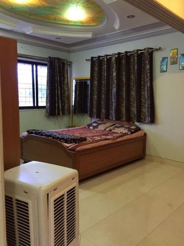 Хандала: 2 BHK Bungalow With Pool