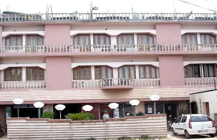 Hotel Saptarshi — фото 1