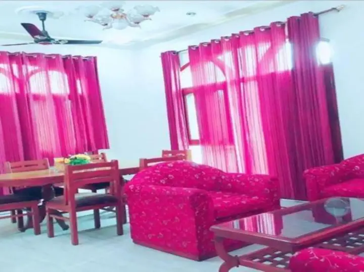 Rohtak: Hotel Sunil
