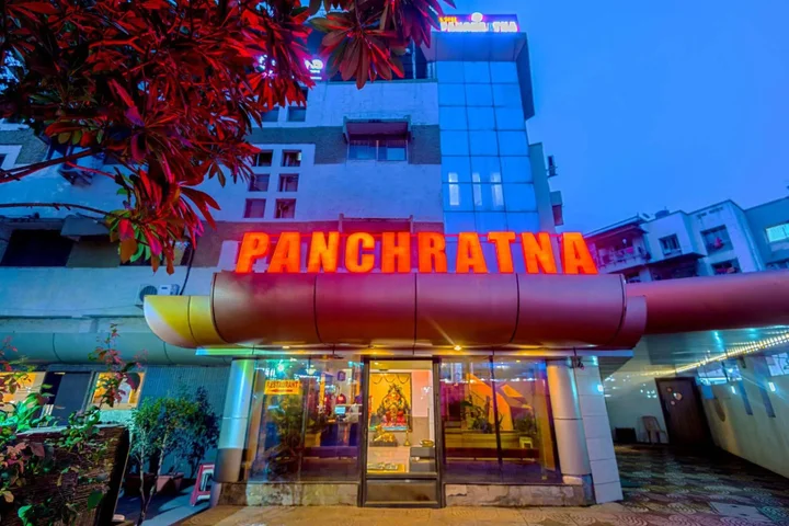 Панвель: Hotel Panchratna