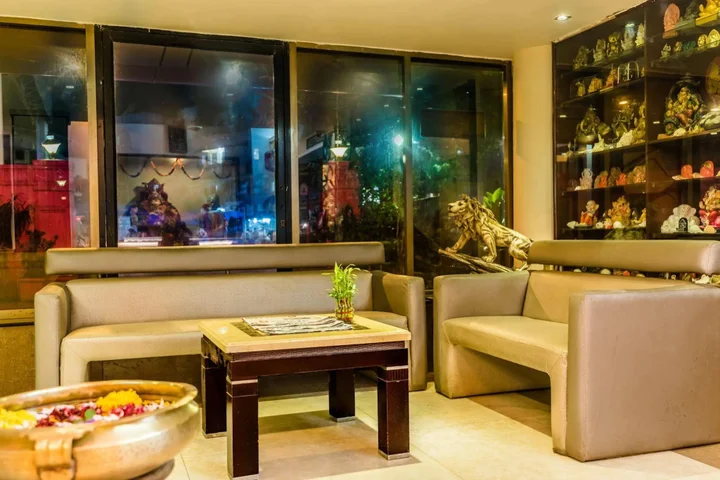 Панвель: Hotel Panchratna
