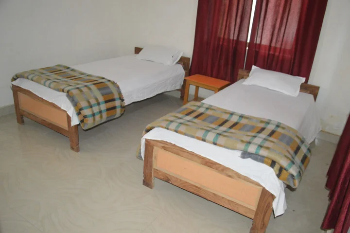 Бодх-Гая: Middle Way Home Stay