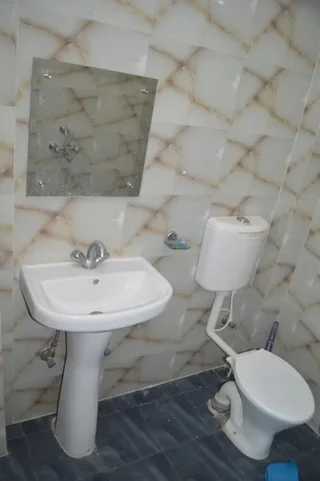 Бодх-Гая: Middle Way Home Stay
