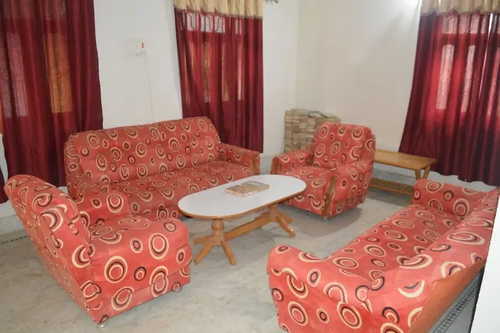 Бодх-Гая: Middle Way Home Stay