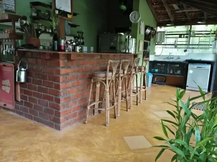 Вагатор: Chikoo House