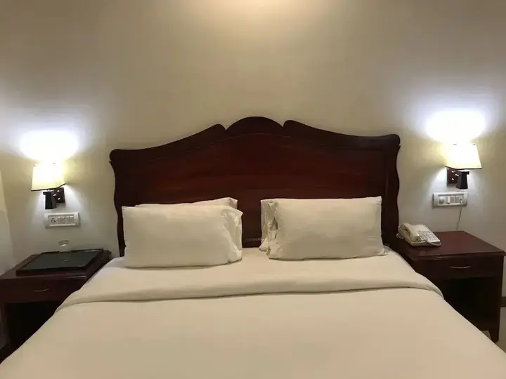 Фаридабад: Hotel Delite