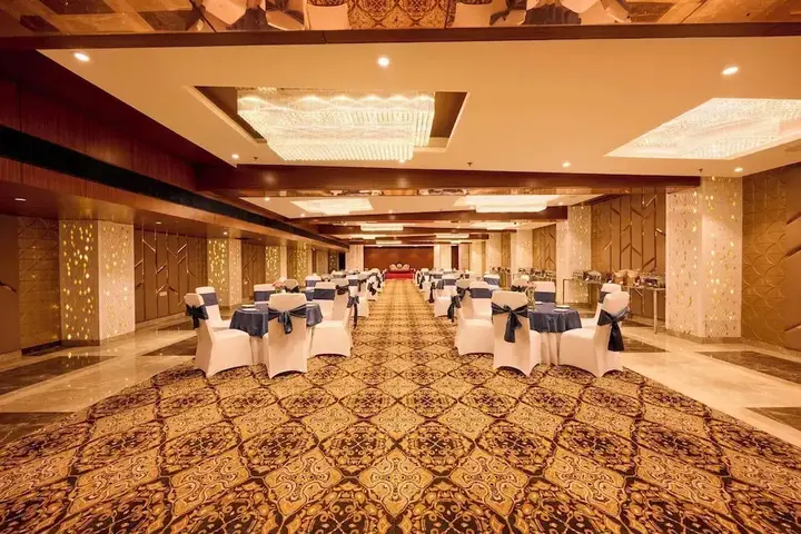 Фаридабад: Hotel Delite