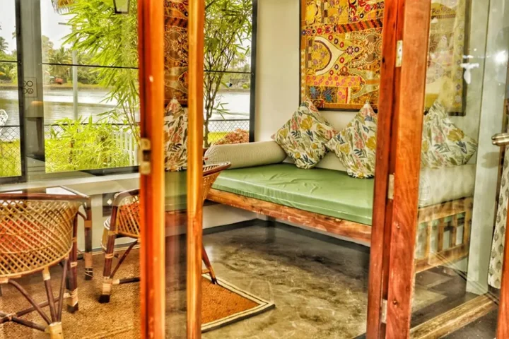 Коччи: Vala House