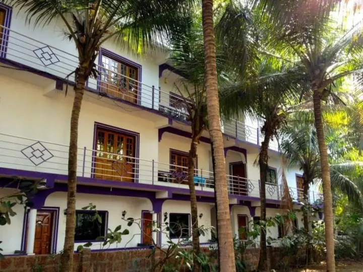 The White Feather Hotel — фото 2