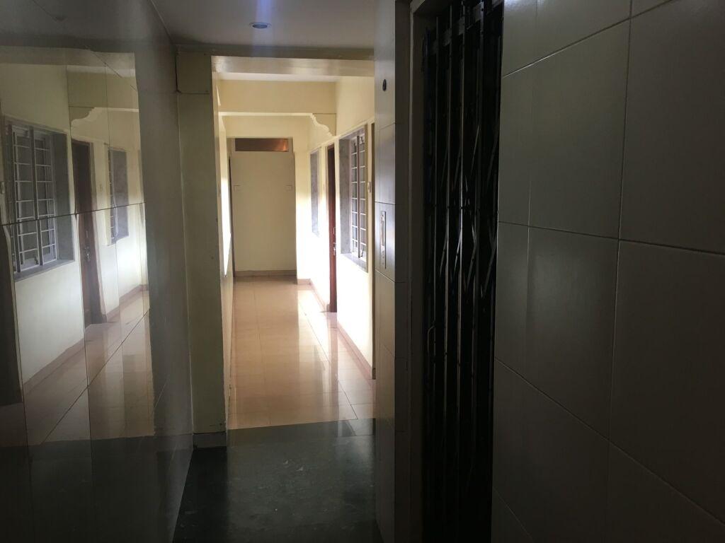 Пуна: Hotel Sabar