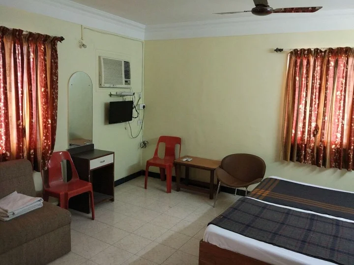 Пуна: Hotel Sabar