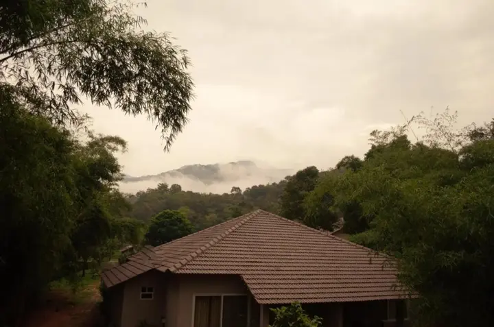 Велламундра: Abad Brookside Wayanad