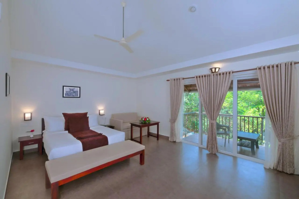 Велламундра: Abad Brookside Wayanad