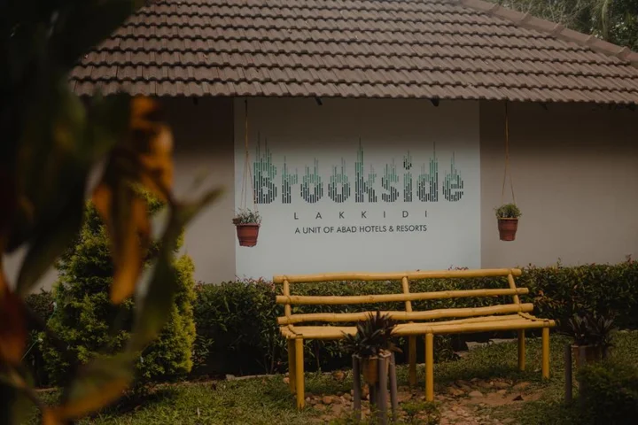 Велламундра: Abad Brookside Wayanad