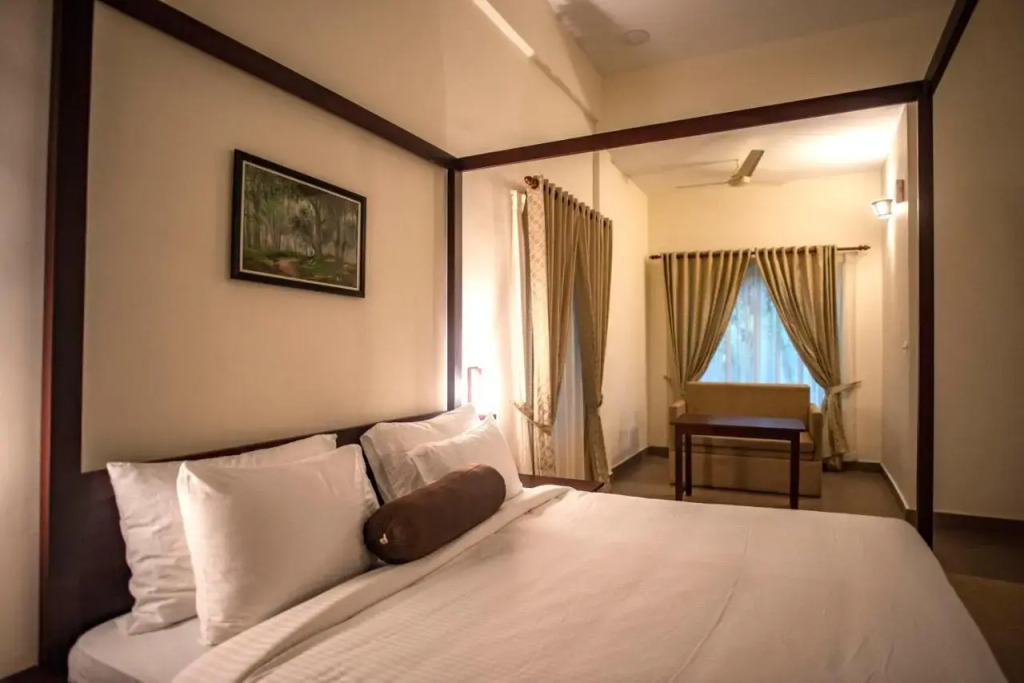 Велламундра: Abad Brookside Wayanad