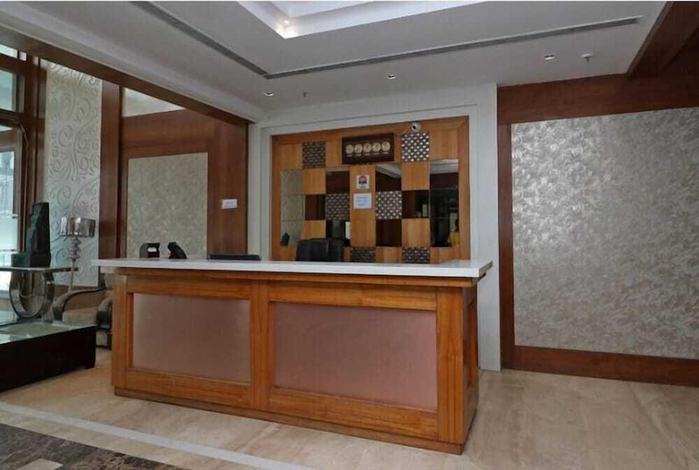 Алипур: Hotel Lotus Paradise
