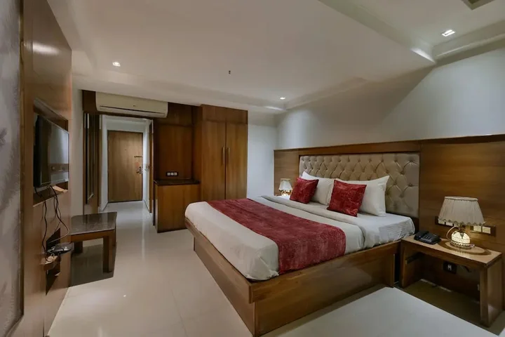 Алипур: Hotel Lotus Paradise