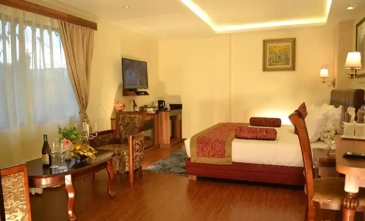 Дарджилинг: Crescent Resort
