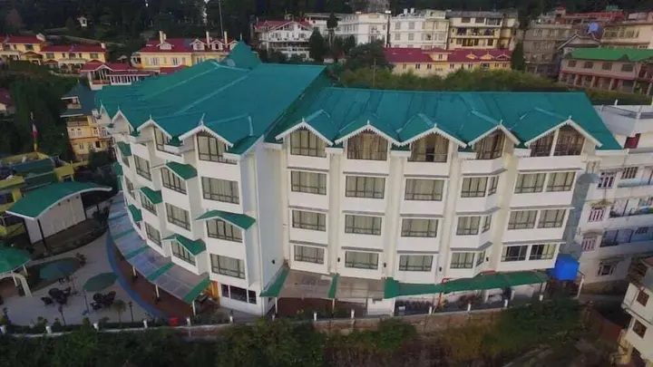 Дарджилинг: Crescent Resort
