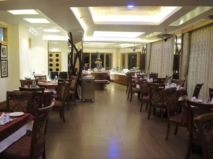 Дарджилинг: Crescent Resort