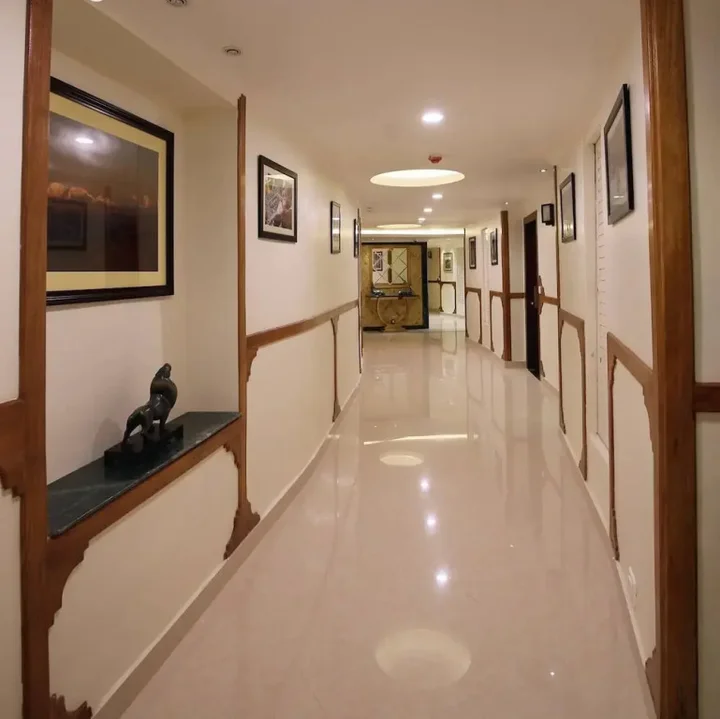 Дарджилинг: Crescent Resort