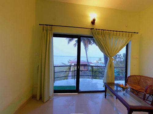 Куруппумтара: Lakesymphony Resort