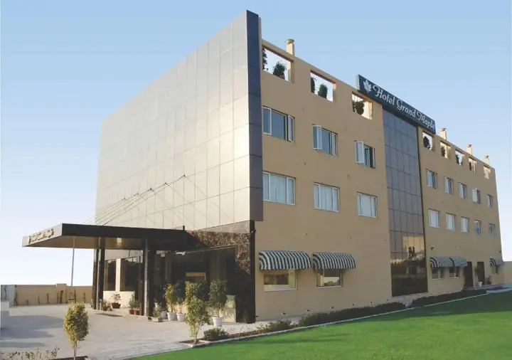 Джайпур: Hotel Grand Maple