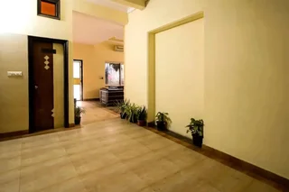 Гуруграм: OYO 8240 Maan Residency