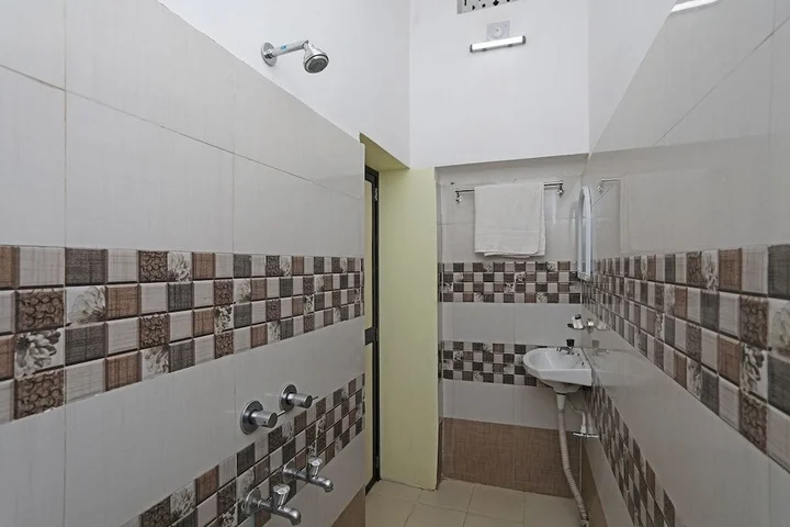 Бхубанешвар: OYO Flagship 5417 Hotel Venus Heritage