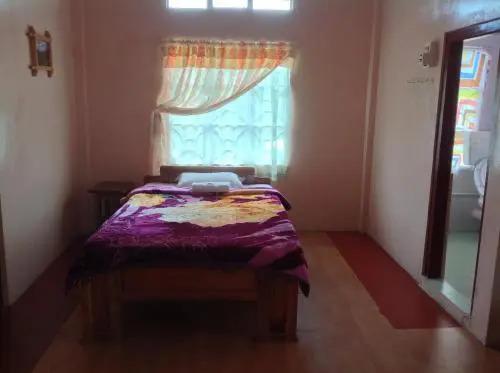 Шиллонг: Holly Lodge Guest House