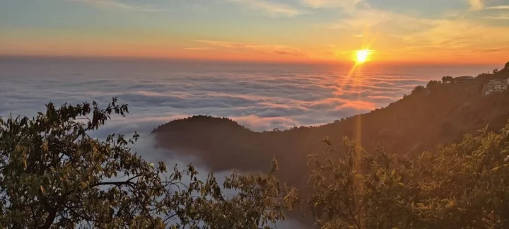 Массури: Saiva Hill Resort