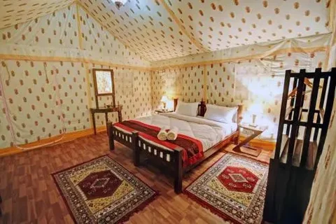 Индрагарх: Indergarh Fort And Hotel