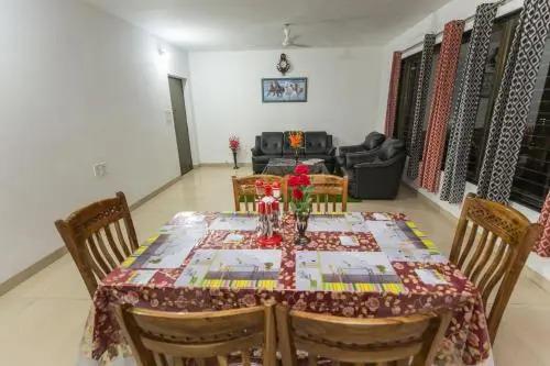 Мумбаи: Aristo Hospitality Services Apartment