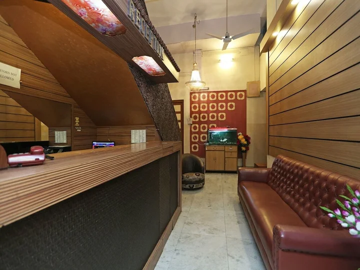 Колката: OYO 7742 The Hotel Marina