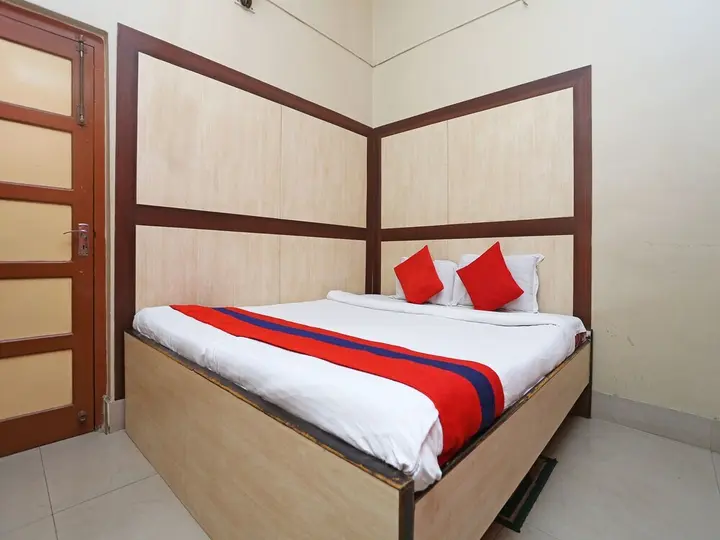 Колката: OYO 7742 The Hotel Marina