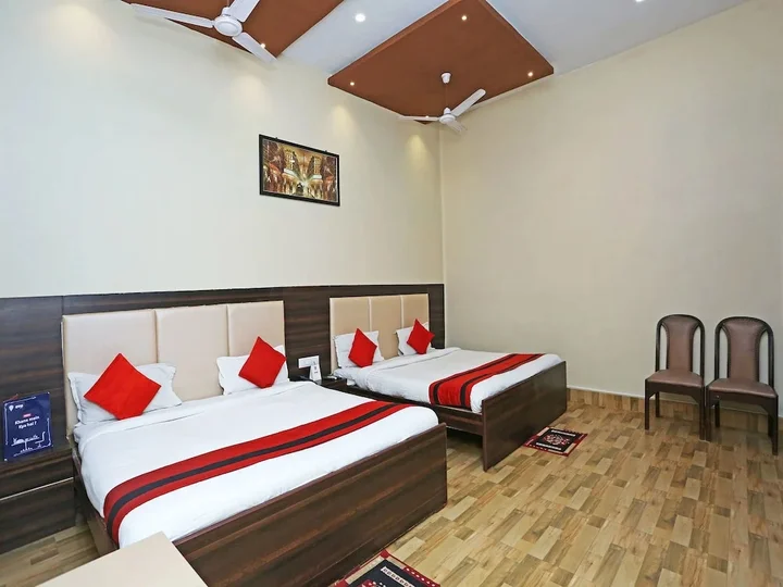 Колката: OYO 7742 The Hotel Marina