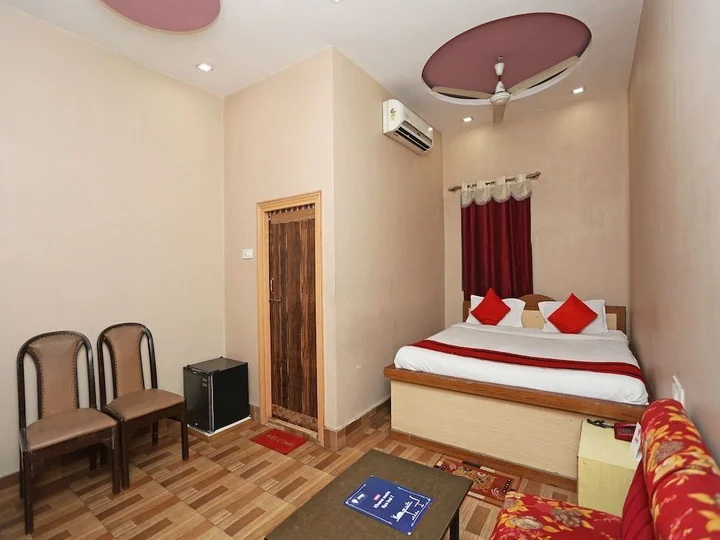 Колката: OYO 7742 The Hotel Marina