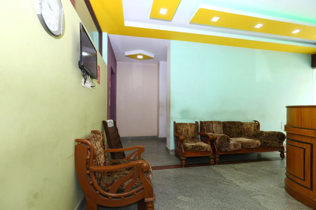 Пудучерри: Hotel Subadev