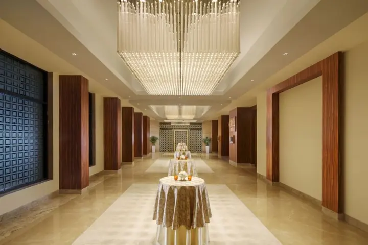 Нойда: Sandal Suites Op. by Lemon Tree Hotels