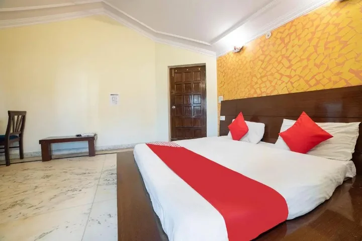 Дехрадун: Queens Pearl Inn