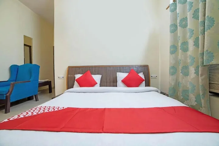 Дехрадун: Queens Pearl Inn
