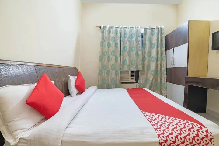 Дехрадун: Queens Pearl Inn