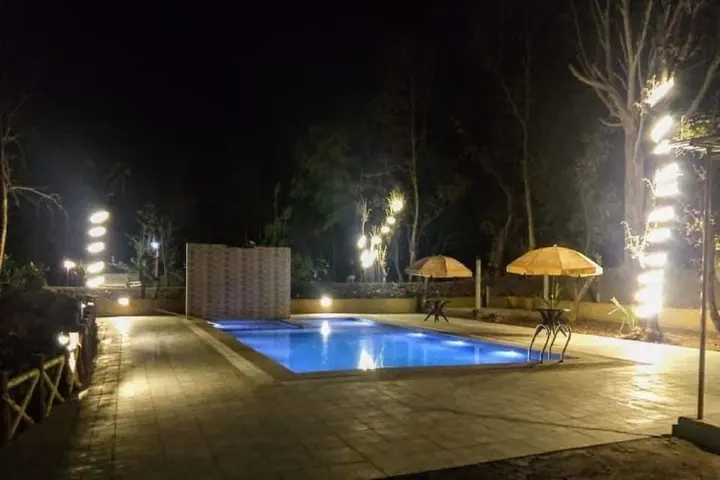 Турья: Treebo Premium Mowgli's Den, Pench