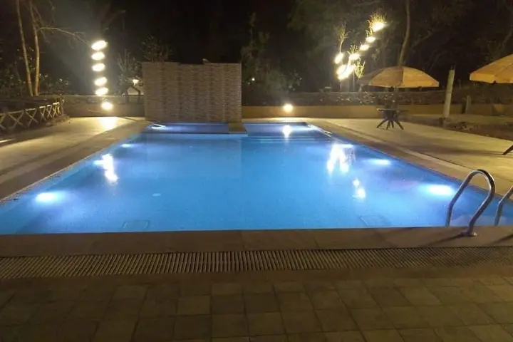 Турья: Treebo Premium Mowgli's Den, Pench
